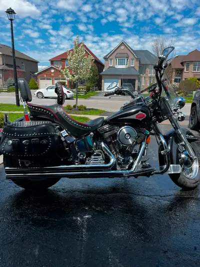 Excellent condition well cared for, nice looking and sounding Harley Davidson Heritage Softail Class...