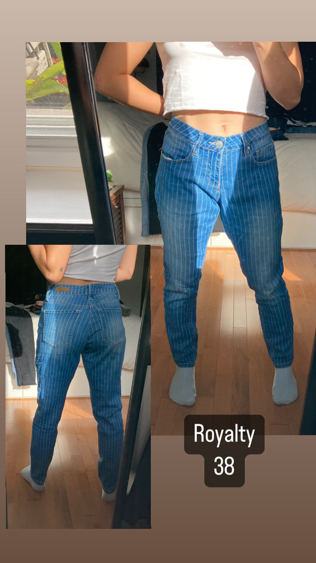 Plusieurs jeans bleus dans Femmes - Pantalons et shorts  à Ville de Montréal - Image 2