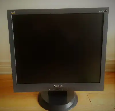 Moniteur ViewSonic 19'', View more