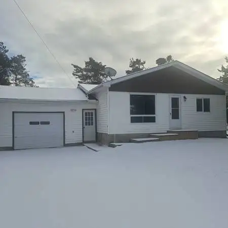 3 Bedroom house for rent in Trout Creek, ON