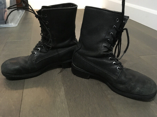 Bottes en cuir leather boots dans Chaussures pour hommes  à Trois-Rivières - Image 2