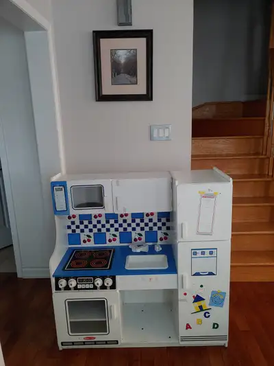 Melissa & Doug Deluxe Wooden Play Kitchen – Great Condition, View more