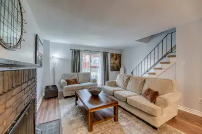 Rent Today Sarnia 3 bedroom Furnished House 5 Minutes to Lambton Rent Today Sarnia 3 bedrooms Furnis...