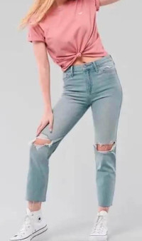 NEW -  High Rise Crop Slim Straight Jeans