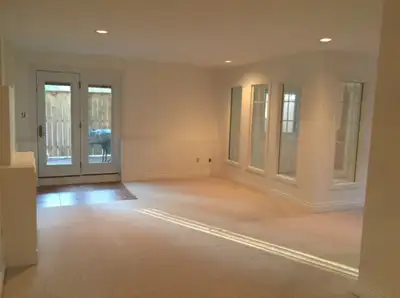 1 very Bright Bedroom with Den Walkout apartment on the main floor with its own entrance Located in...