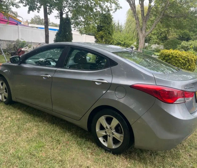 Hyundai Elantra GLS Berline 4D 2013 dans Autos et camions  à Ville de Québec - Image 2