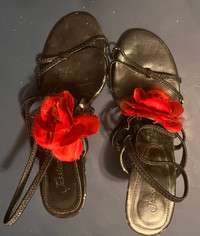 Jessica Black Strappy Sandals With Flower