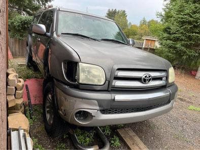 2004 Toyota Tundra 4x4 Double Cab Parts truck in Cars & Trucks in Thunder Bay - Image 2