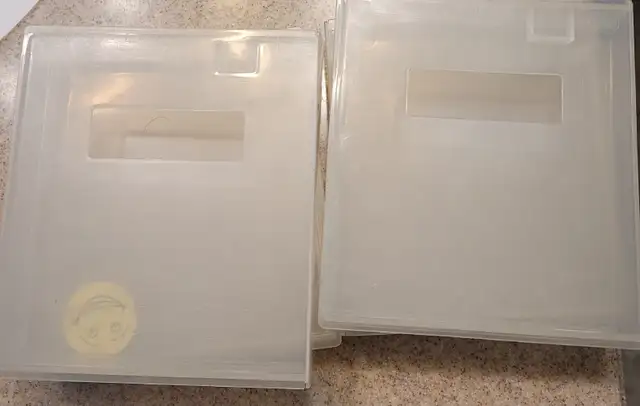 Original NES (Nintendo) game holders in Older Generation in Charlottetown - Image 3