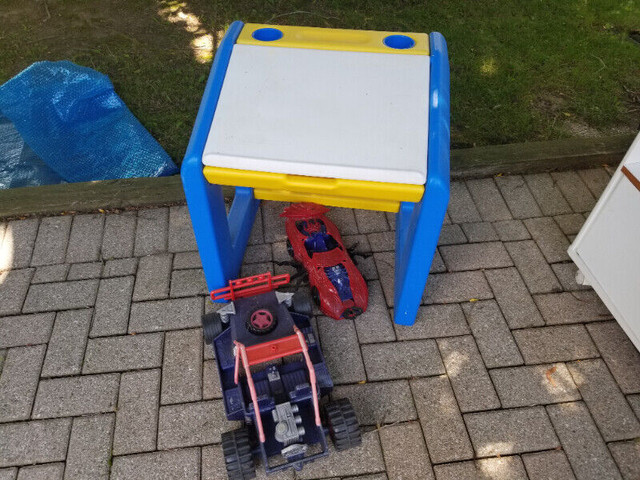 Little tikes desk in Toys & Games in Kitchener / Waterloo