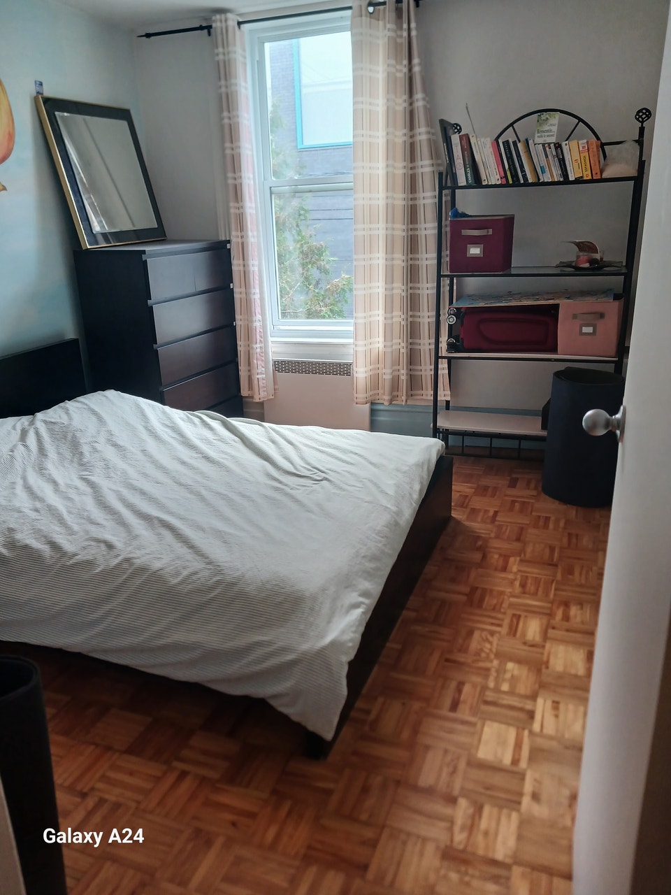 5 et demi, 2 chambres et 1 bureau fermés, Rosemont, 2