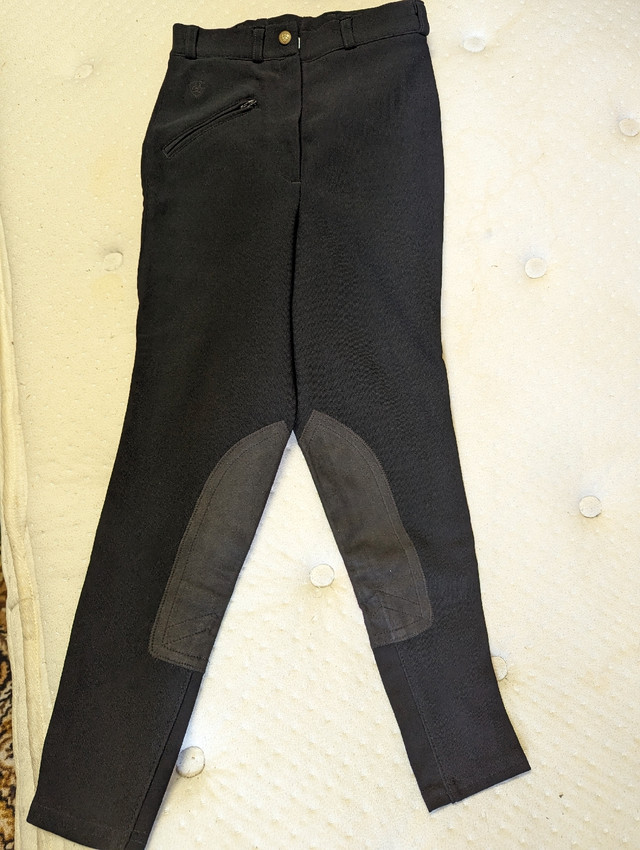 Ariat 26R Breeches  in Equestrian & Livestock Accessories in Vernon - Image 4