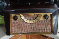 ***ANTIQUE *** ADMIRAL 5D32X RADIO/PHONOGRAPH COMBO  *WORKS*