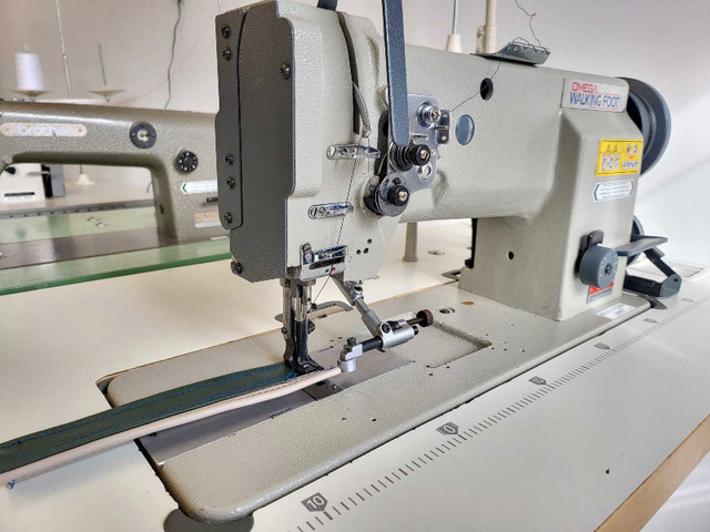 ( SOLD-VENDU) Walking foot,  Sewing machine  Machine à Coudre  dans Autres équipements commerciaux et industriels  à Laval/Rive Nord - Image 2