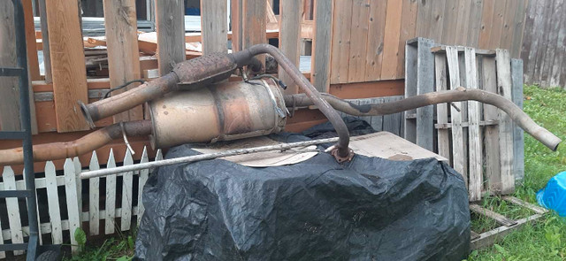 Full exhaust for Chevy Ext cab in Engine & Engine Parts in Thunder Bay