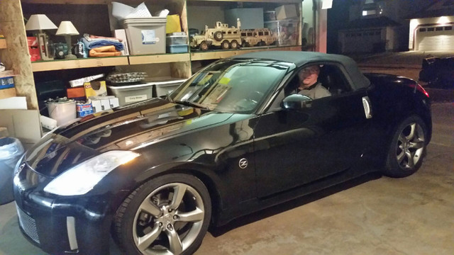 2006 Nissan 350Z roadster convertible in Cars & Trucks in Edmonton
