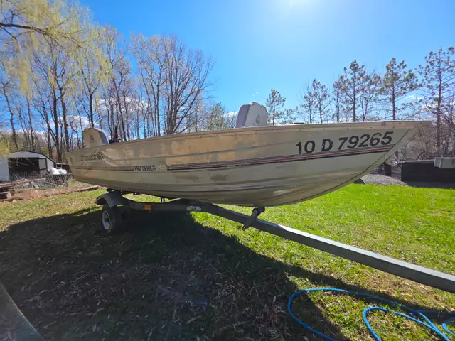 1989 Princecraft Pro Series 140 in Powerboats & Motorboats in Ottawa - Image 3
