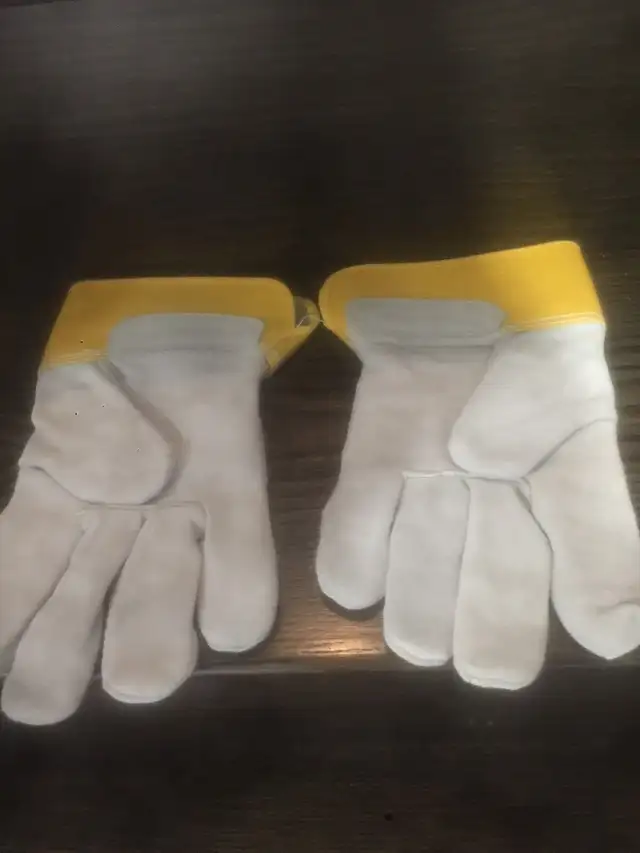 Work gloves  in Other in Oshawa / Durham Region - Image 8