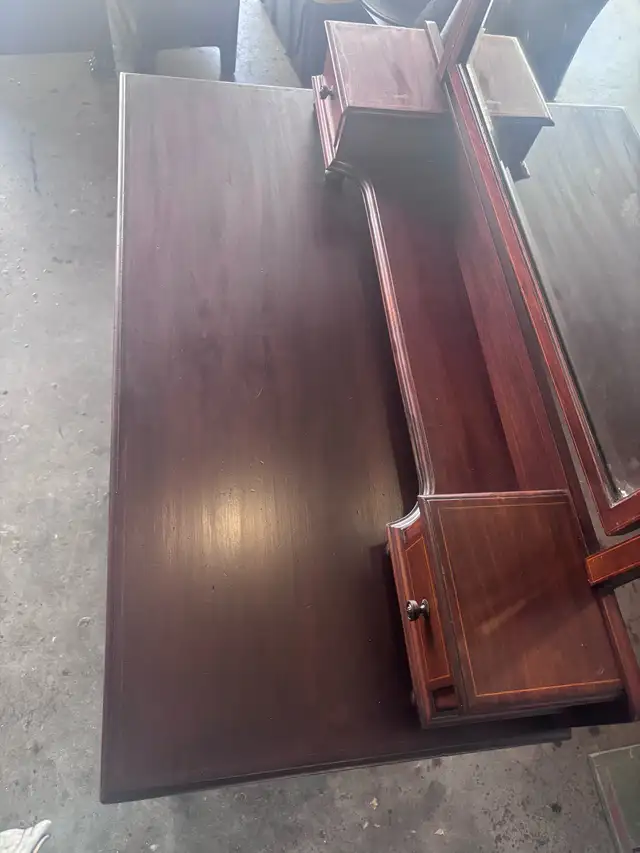 Antique vanity in Dressers & Wardrobes in Calgary - Image 4