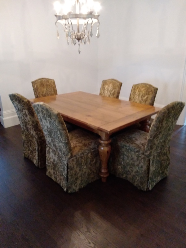 Dining table solid pine, with 6 designer chairs in Dining Tables & Sets in Trenton - Image 3