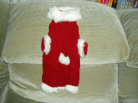 CHRISTMAS KNITTED DOG SWEATER BY GINGER’S PAW PRINTS NEW $75