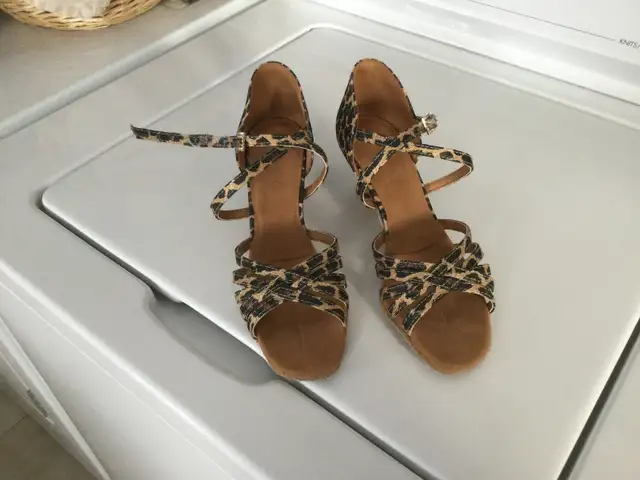 Souliers danse in Women's - Shoes in Québec City - Image 5