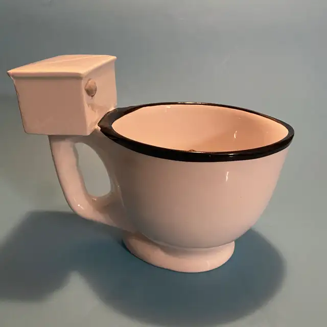 NEW toilet mug prank / gag gift63738377372547121