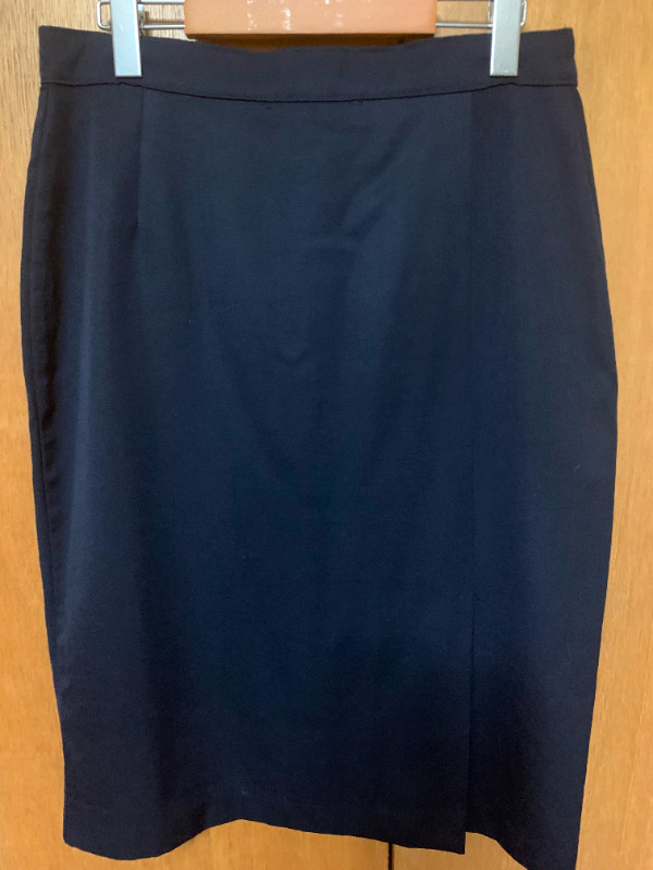 NIGARD COLLECTIONS PENCIL SKIRT in Women's - Dresses & Skirts in Oshawa / Durham Region