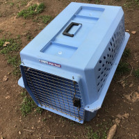 Large size Dog Kennel Cary on - 24" L x 15" W x 16"H