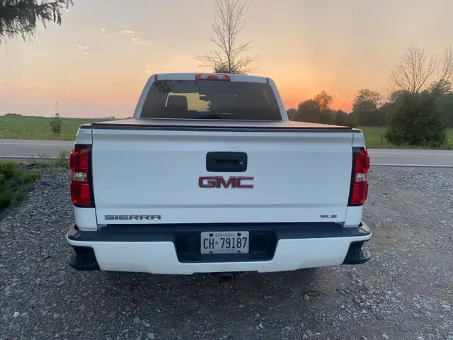 2017 GMC SIERRA 1500600959117218304003