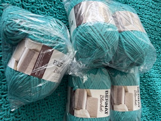 5 Balls of Yarnspirations BERNAT Blanket Yarn, New, Same Dye Lot, Colour Aquatic. Super Bulky Weight...