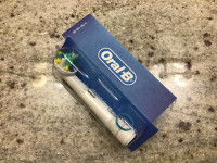 TWO Oral-B flossing action replacement heads BNIB