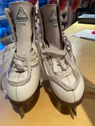 Girls Figure Skates Size 120 Glacier , View more