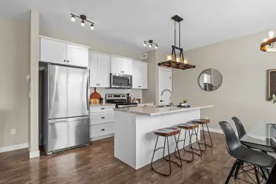 Sutherland $2,250/month + power & gas Pet friendly ($25/month per pet) ️ Available March 1st If this...