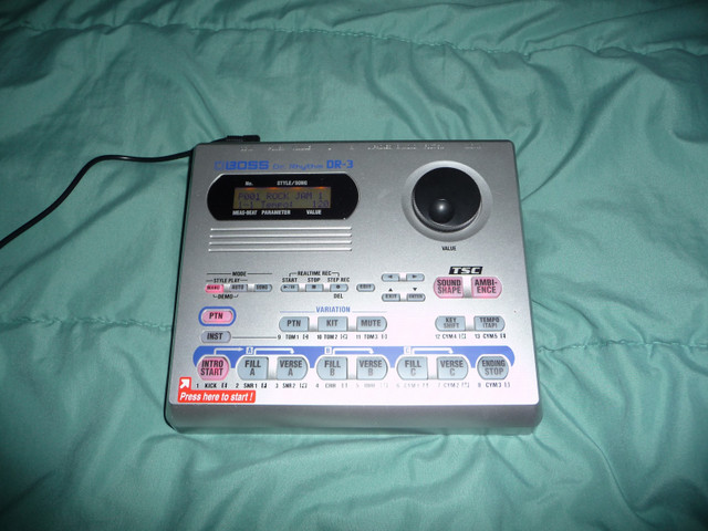Boss DR-3 in Drums & Percussion in Kitchener / Waterloo