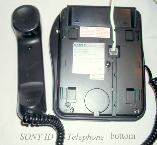Vintage Sony and Sylvania ID Telephones landline cords wall/desk in Arts & Collectibles in City of Toronto - Image 4