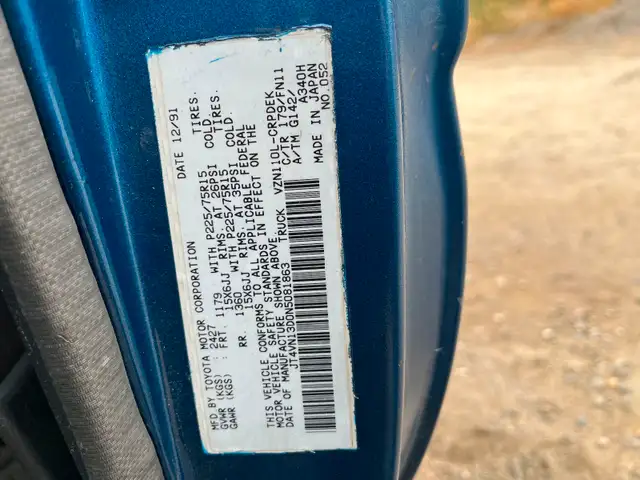 1992 Toyota pick up in Classic Cars in Kelowna - Image 3