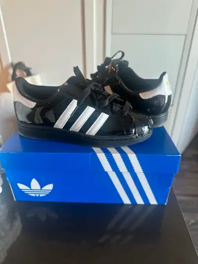 Brand new Adidas Superstar IIW, View more