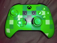 Minecraft Creeper Limited Edition Xbox One Controller - Used
