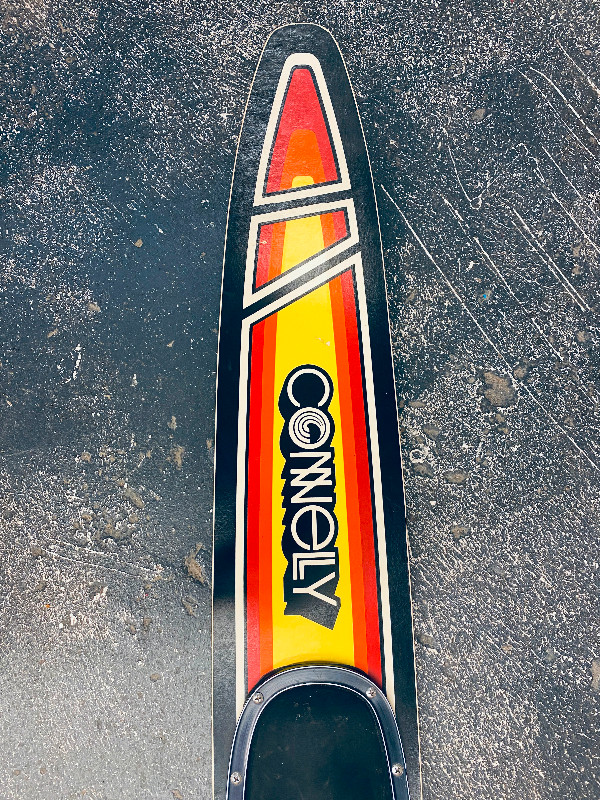 CONNELLY SHORT LINE GRAPHITE  PROFESSIONAL SLALOM  WATER SKI 63” in Water Sports in City of Toronto - Image 2