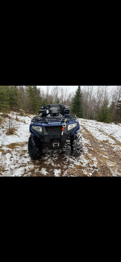 Arctic cat alterra 450 just put new tires and oil change comes with back seat/storage box can also t...