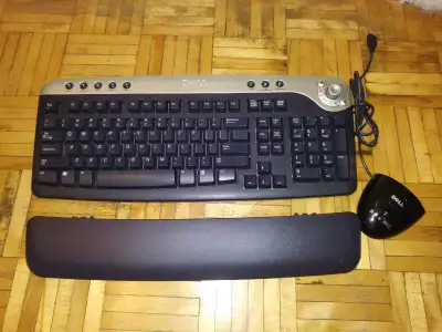 DELL RT7D40 wireless keyboard and usb receiver, View more