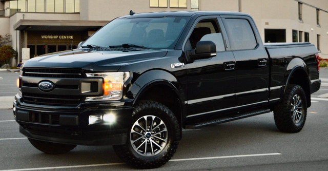 2018 Ford F-150 XLT SPORT FX4 Crew 5.5' Box in Cars & Trucks in Oshawa / Durham Region