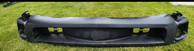 Bumper valance in Auto Body Parts in Edmonton - Image 3