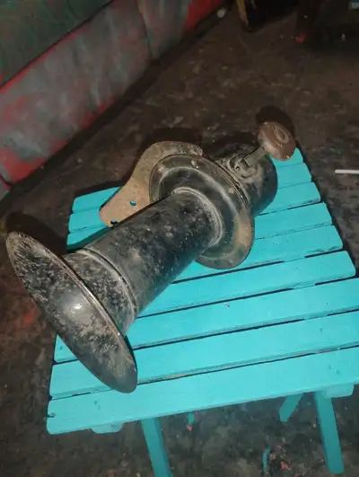 Own a piece of history with this vintage Klaxon horn! This antique horn is in used condition, showin...