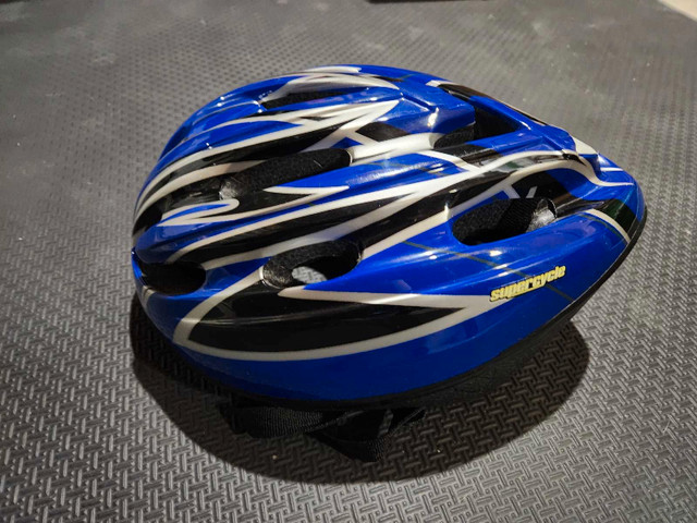 Supercycle Lightweight Bike Helmet in Clothing, Shoes & Accessories in Moncton