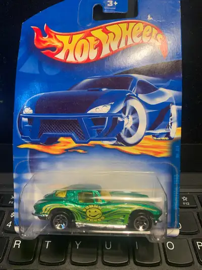 Hot Wheels Corvette 2001, View more