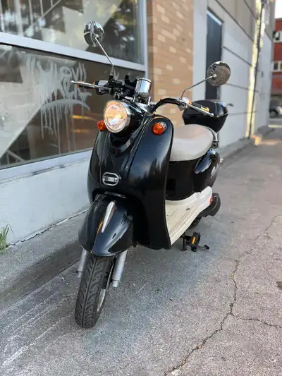 Vespa Style Ebike, View more