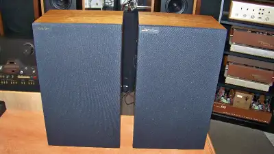 Probably one of the best sounding bookshelves I've ever heard. Will consider trades for vintage ster...