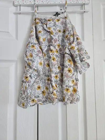 Size M off shoulder top, View more